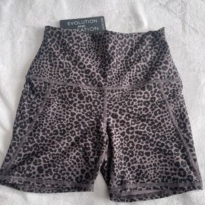 Cheeta short leggings